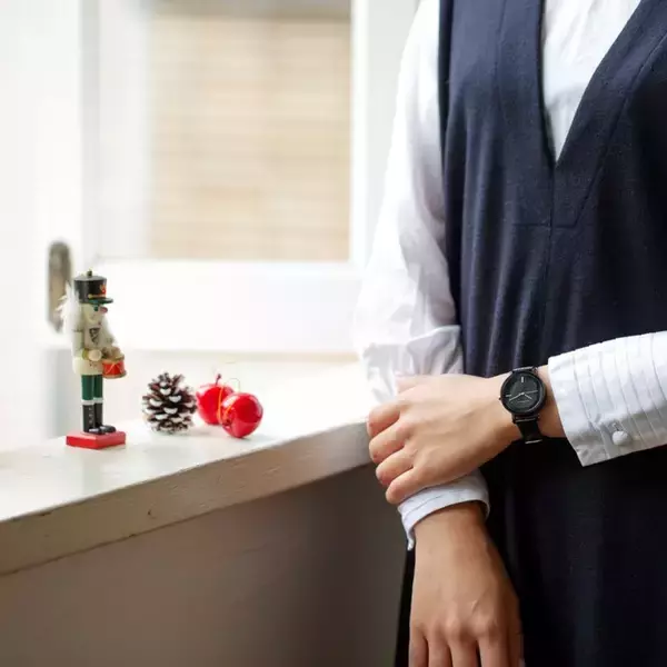 「不完全な美がコンセプトのKLASSE14の人気シリーズ「IMPERFECT」に個性的なペアモデルが登場」の画像