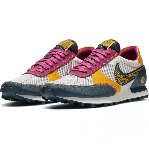 「ナイキ、死者の日コレクション「エア マックス 90」「エア ジョーダン 1」などの限定モデルを発売」の画像