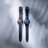 「トウゴマ種子由来のバイオ素材導入。スウォッチから大自然の恵みを受けた機械式腕時計システム51が登場」の画像1