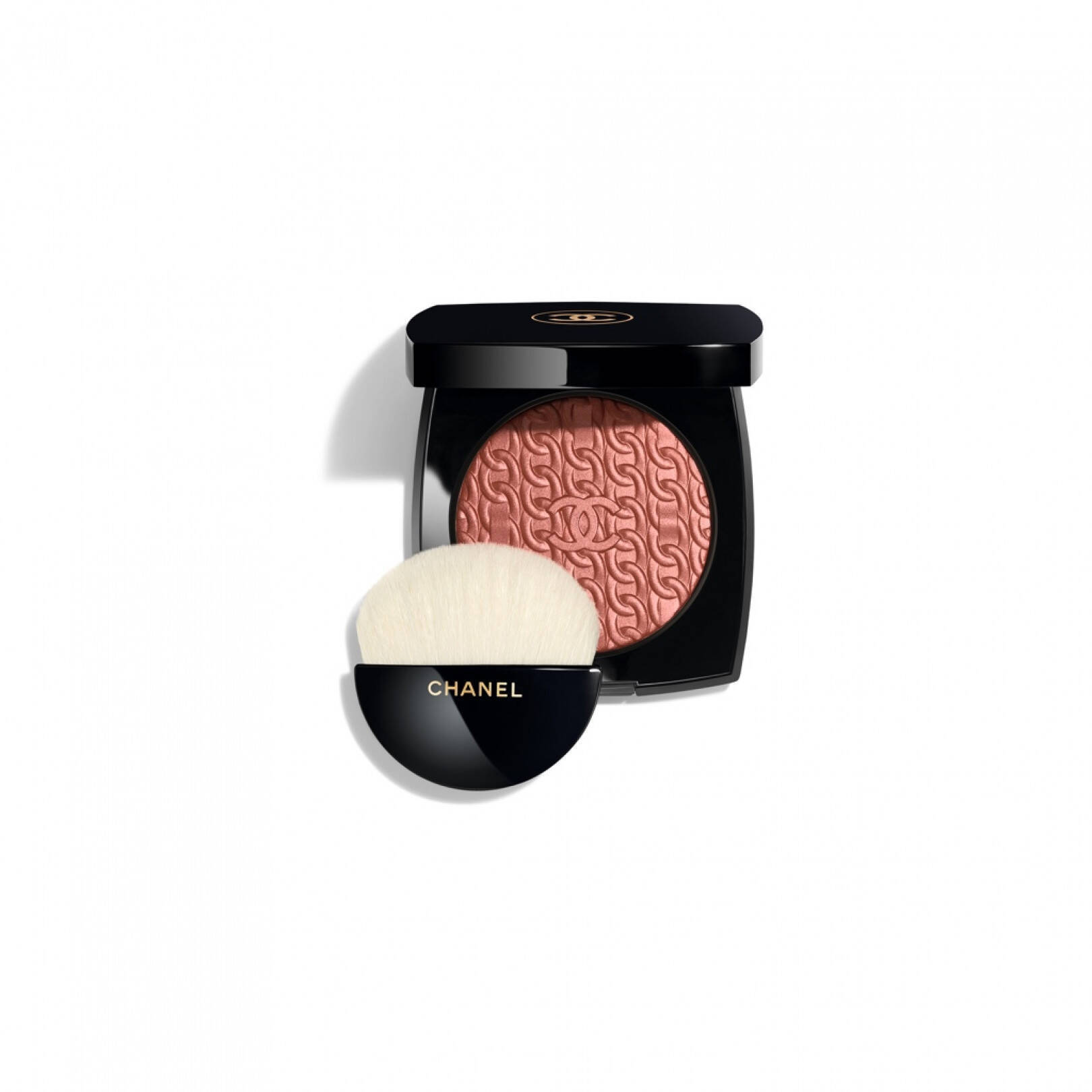 シャネルの2020ホリデーコレクション、メゾンを象徴するチェーン模様を施したアイシャドウやチーク