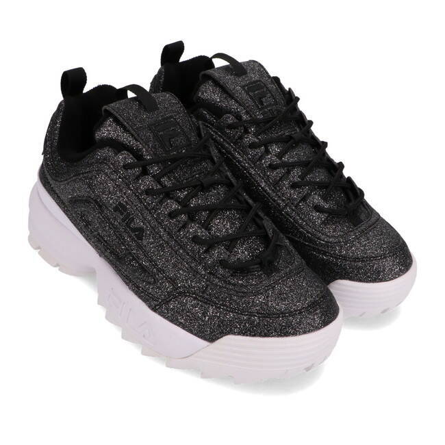 グリッター素材で覆ったラグジュアリー感満載なデザイン。フィラから限定シューズ「FILA DISRUPTOR II」発売