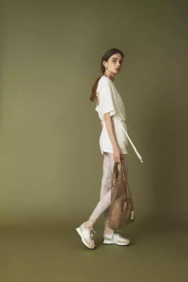 「FRAY I.Dとemmiが初コラボ! 機能性も兼ね備えた着心地抜群のヨガウエアが誕生」の画像