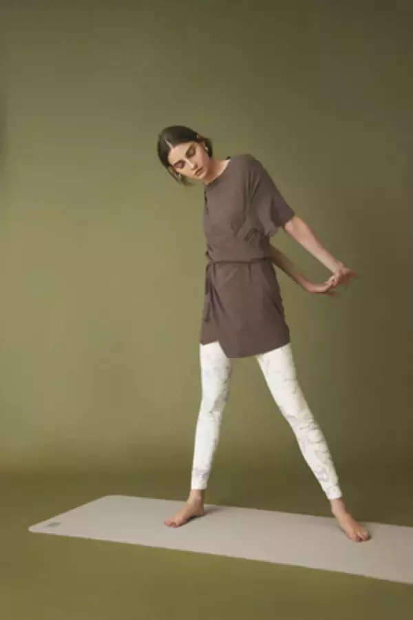 FRAY I.Dとemmiが初コラボ! 機能性も兼ね備えた着心地抜群のヨガウエアが誕生