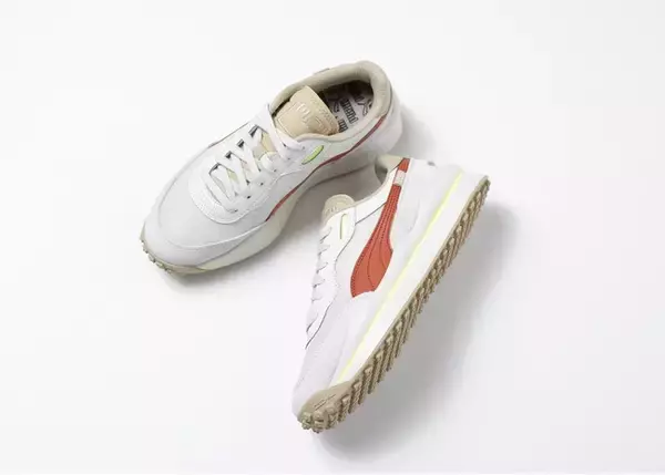「クラシックなデザインも程よくスポーティーな印象に。emmiからプーマ別注スニーカー発売」の画像