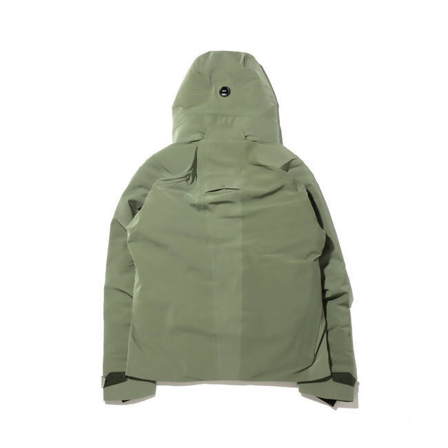 セレクトショップとしては初となるコラボが実現! アトモスからDESCENTEの高機能ジャケットが登場