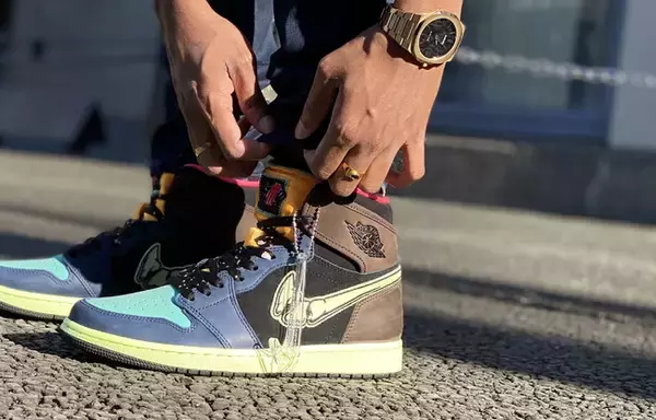 「スティルアライブからAJ1の新色カラーBio Hackをベースにしたリメイクスニーカーが登場」の画像