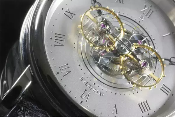 「時計界のノーベル賞「ガイア賞」を受賞した独立時計師が作る時計。スイス時計ブランド「ハルディマン」」の画像