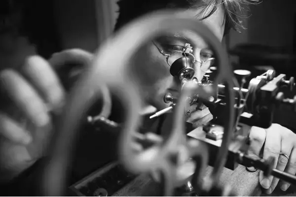 「時計界のノーベル賞「ガイア賞」を受賞した独立時計師が作る時計。スイス時計ブランド「ハルディマン」」の画像