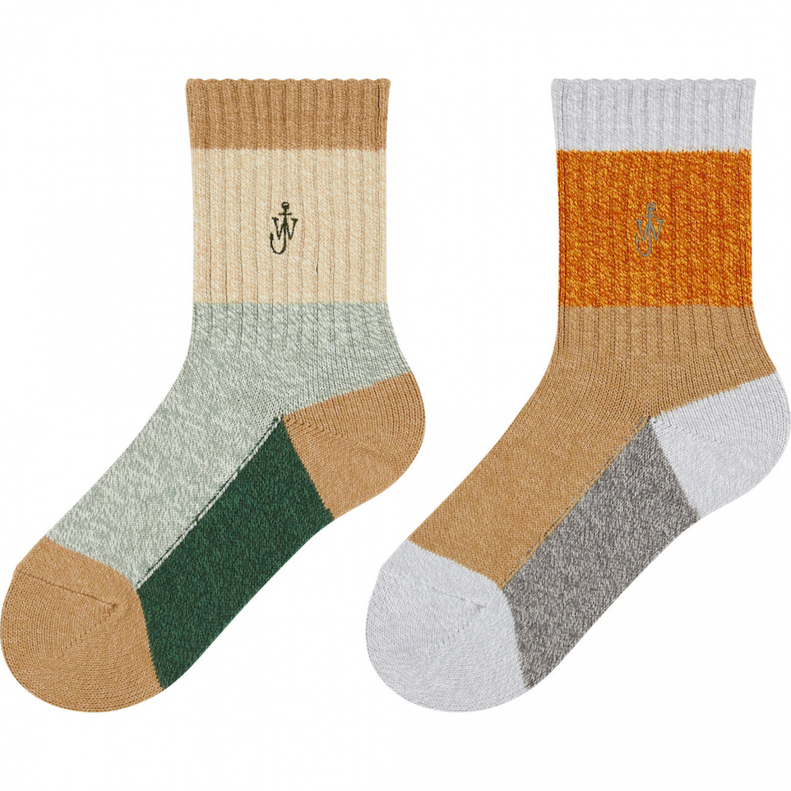 ユニクロ×JW ANDERSON、初のホリデーコレクションを発売。ヒートテック素材の冬小物を展開