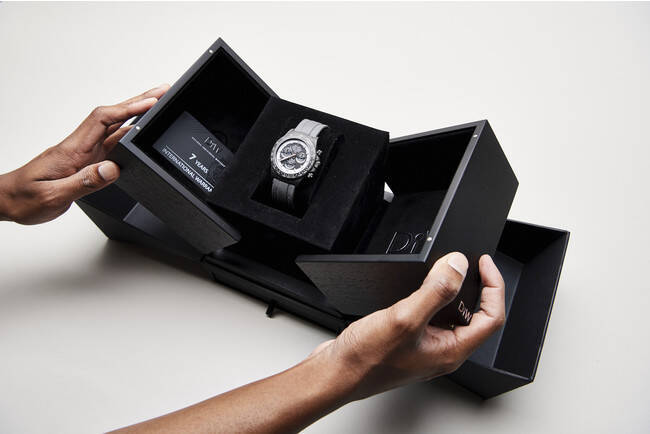 カスタム時計メーカー「DIW」のROLEX DAYTONAのカスタムモデル「CREAM INVERT」入荷