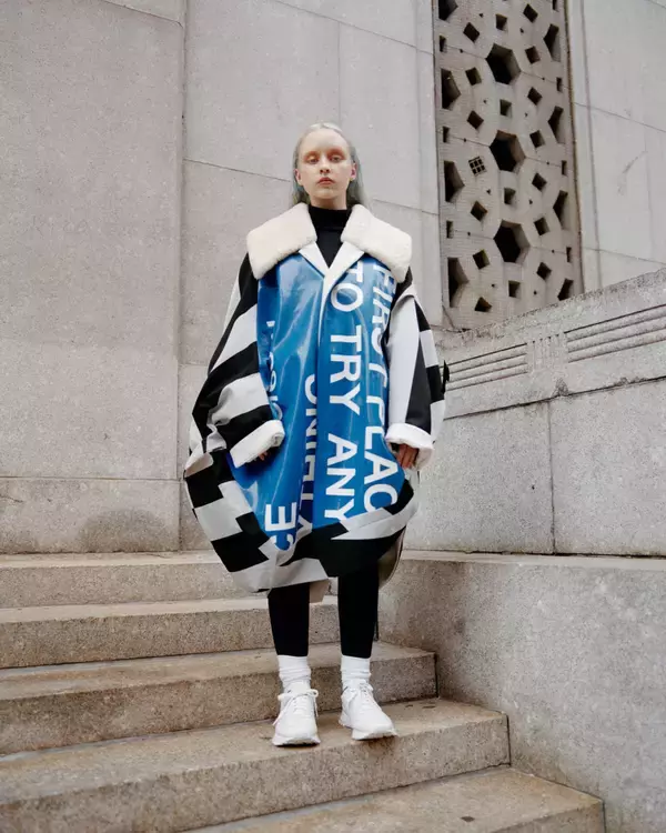 「ハリス副大統領、オバマ夫人着用で話題、NYのパターン職人大丸製作所2のオーバーコートが六本木でポップアップ開催」の画像