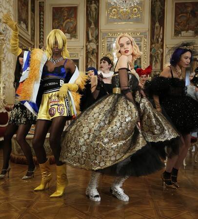 豪華絢爛なルックの数々。ドルチェ＆ガッバーナが高級仕立服のコレクションを発表