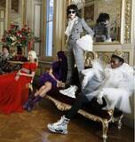 「豪華絢爛なルックの数々。ドルチェ＆ガッバーナが高級仕立服のコレクションを発表」の画像1