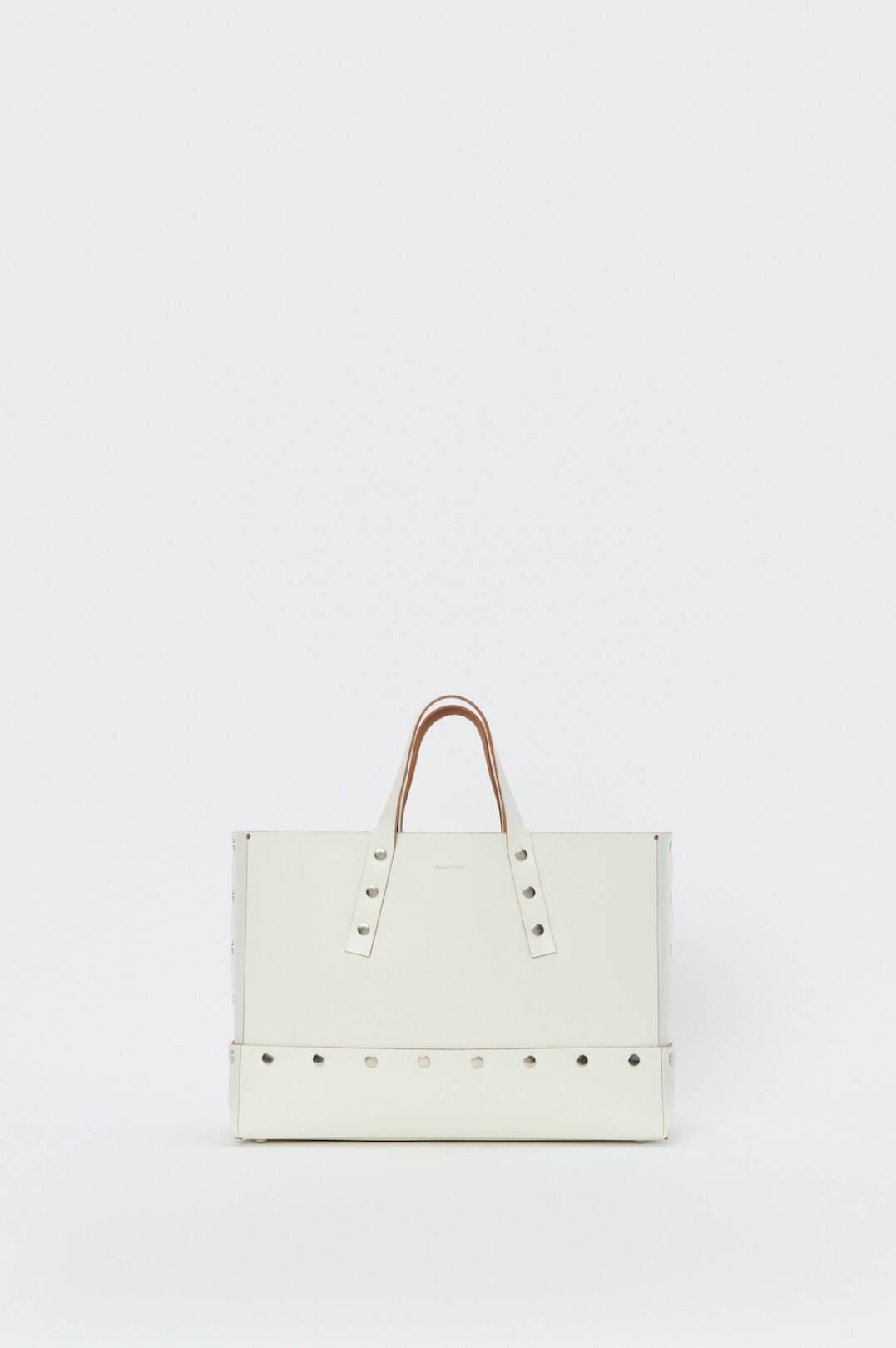 エンダースキーマの2021年冬春コレクション、新しいシーズンタームで展開される多様なシューズやバッグ