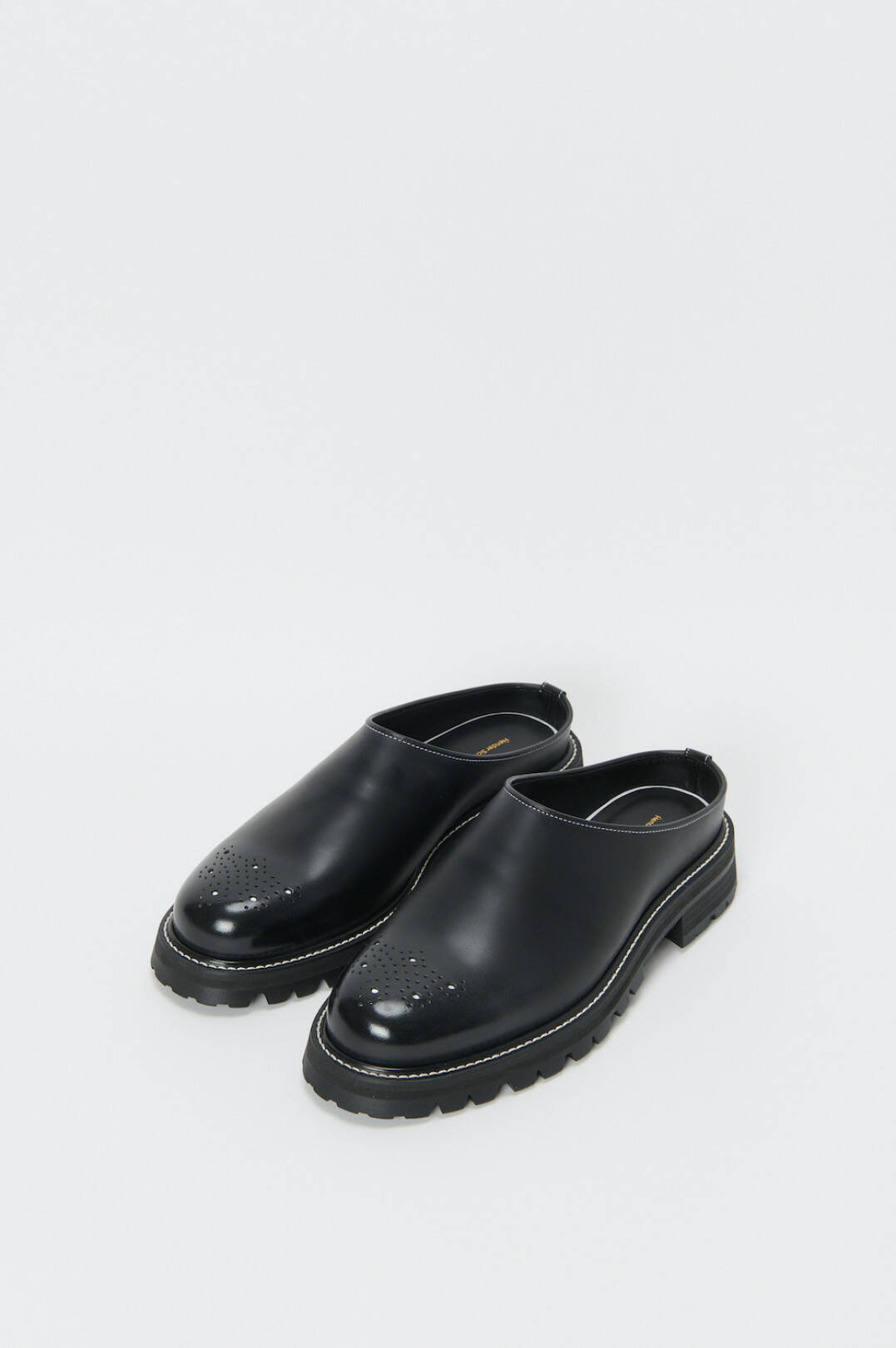 エンダースキーマの2021年冬春コレクション、新しいシーズンタームで展開される多様なシューズやバッグ