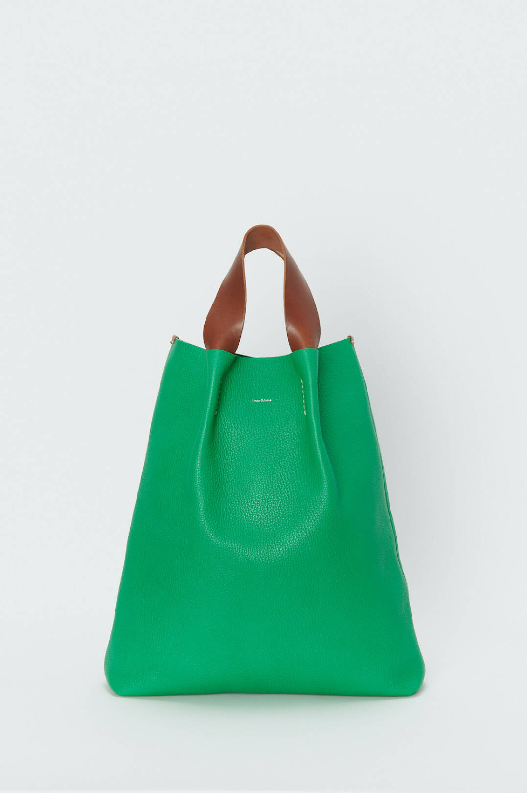 エンダースキーマの2021年冬春コレクション、新しいシーズンタームで展開される多様なシューズやバッグ