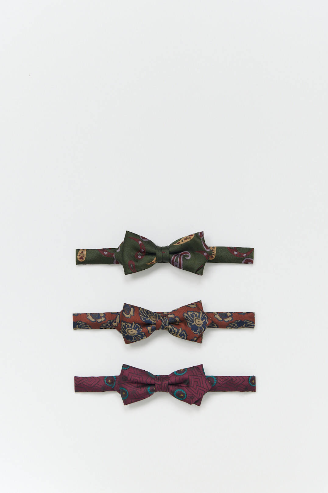 エンダースキーマの2021年冬春コレクション、新しいシーズンタームで展開される多様なシューズやバッグ