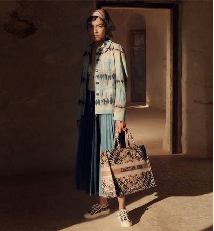 新作タイダイコレクションが登場! ディオール2021 クルーズ コレクション