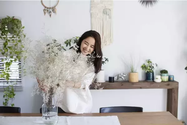 「アートな日用品を提案するオンラインショップ「イセタンマート」が誕生! オープニング企画はバンクシーアートとのコラボ」の画像