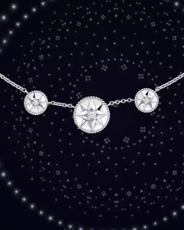 「ホリデーシーズンをロマンティックに。ディオールのジュエリー＆タイムピースコレクション」の画像