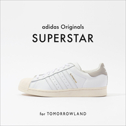 モデル名とシューレースキャップがゴールド! トゥモローランドが別注した名作モデル「スーパースター」