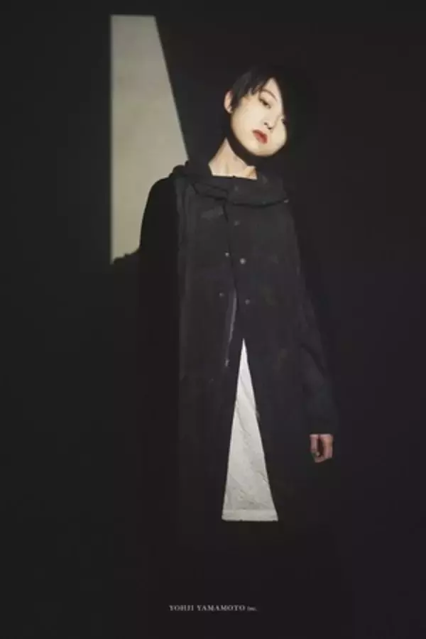 「Ground Yが2021春夏シーズンの新作コレクションを1月27日より展開。キービジュアルモデルには伊藤 万理華を起用」の画像