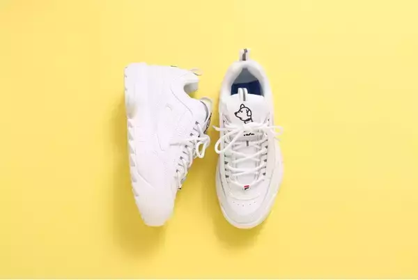 アトモスと渋谷区公認スーベニア事業「SHIBUKUROプロジェクト」とのコラボ第4弾は『FILA』のスニーカー