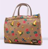 「春の到来にふさわしい、やさしく華やかな新柄。銀座三越でフェイラーのポップアップショップを開催」の画像8