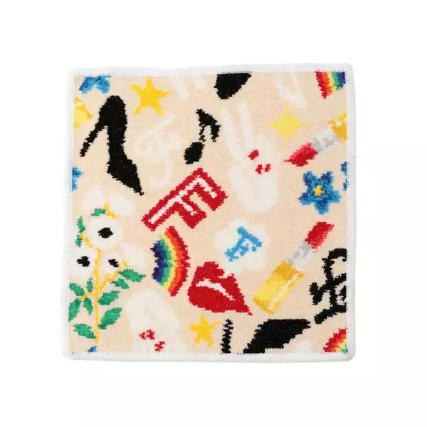 「春の到来にふさわしい、やさしく華やかな新柄。銀座三越でフェイラーのポップアップショップを開催」の画像