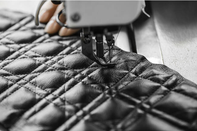 ディオールの美学を独創的に表現した新しいアイコンバッグ「Dior Caro（ディオール カロ）」発売