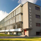 「ドゥッファの名作「ファン・ デル・ローエ・バルセロナ・クロノ」から無駄をそぎ落としたブラックカラーの新作が登場」の画像8