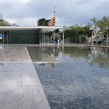 「ドゥッファの名作「ファン・ デル・ローエ・バルセロナ・クロノ」から無駄をそぎ落としたブラックカラーの新作が登場」の画像9