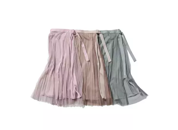 「モデルの貴島明日香と共同開発。アンデミュウが「ON・OFF着まわせる好印象モテ服」コラボアイテムを発売」の画像