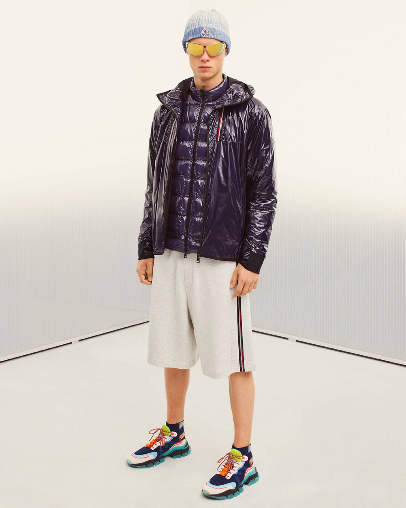モンクレール 2021春夏メンズ「HOLDING COURT」コレクション、新素材を用いた魅惑的なエフェクト