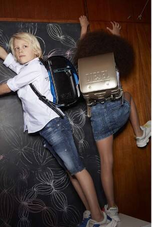 斬新なデザインとクールなカラーリングが魅力。ディーゼルの2022年新作ランドセルコレクション