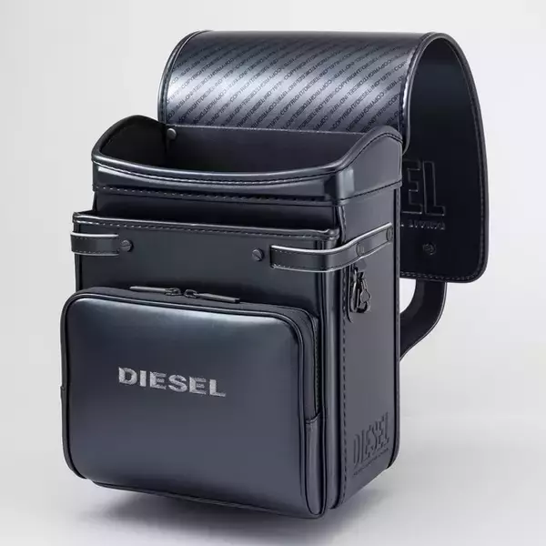 「斬新なデザインとクールなカラーリングが魅力。ディーゼルの2022年新作ランドセルコレクション」の画像