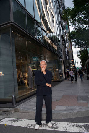 チームを持つほどの大のバスケファン! アルマーニがバッシュからインスピレーションを受けた新作スニーカーが登場