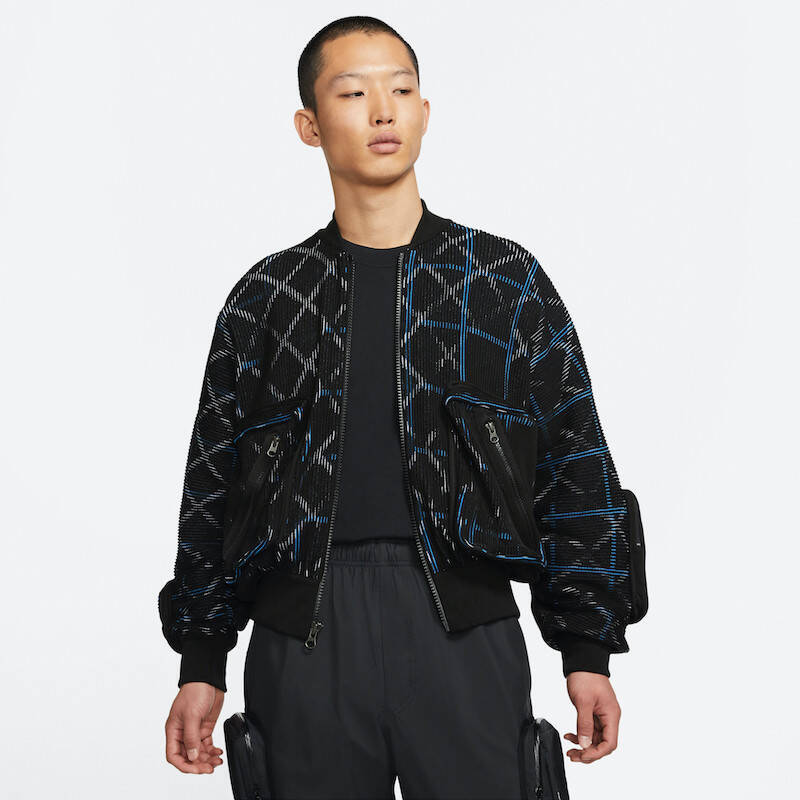 ナイキ×アンダーカバー最新作、フットウェア「オーバーブレイク」&ボンバージャケットを発売