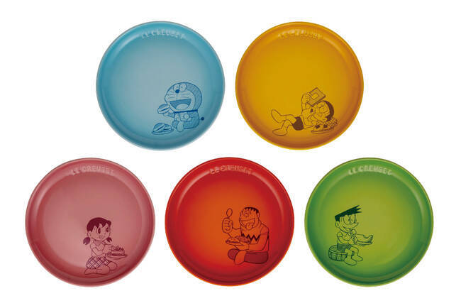 ル・クルーゼがドラえもんに!? キャラクターをイメージした遊び心あふれるコラボコレクションが登場