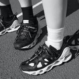 「ビューティフルピープルとミズノが初コラボ、スニーカーとバックパックを発表。DSMGでの先行発売も」の画像2