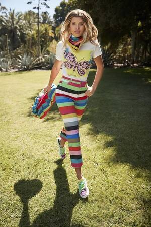 鮮やかなカラーパレットとイキイキとしたプリント。ウィークエンド マックスマーラ 2021年春夏カプセルコレクション