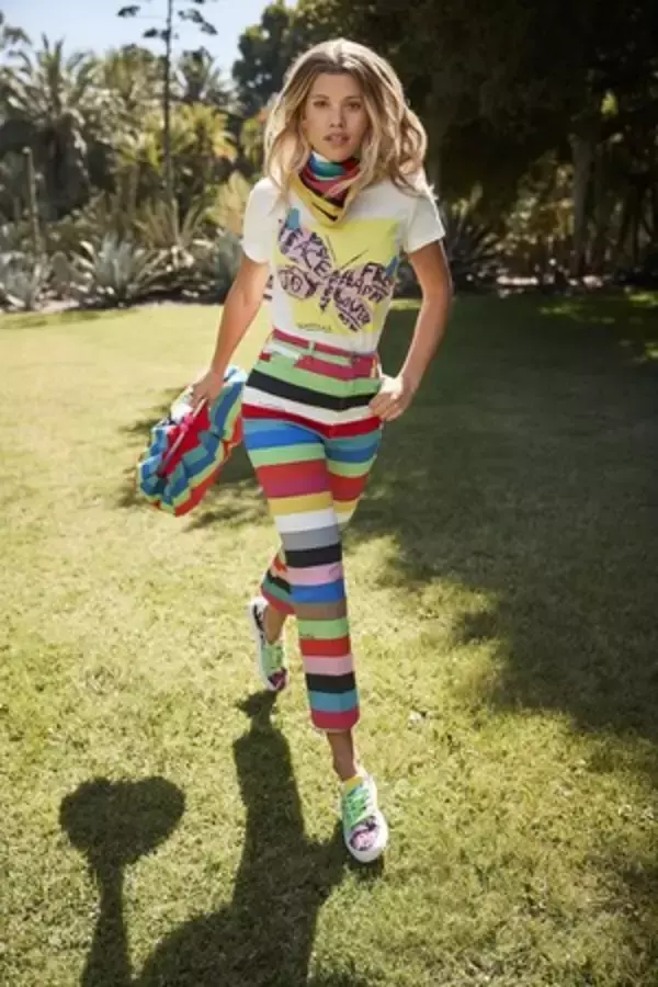 「鮮やかなカラーパレットとイキイキとしたプリント。ウィークエンド マックスマーラ 2021年春夏カプセルコレクション」の画像