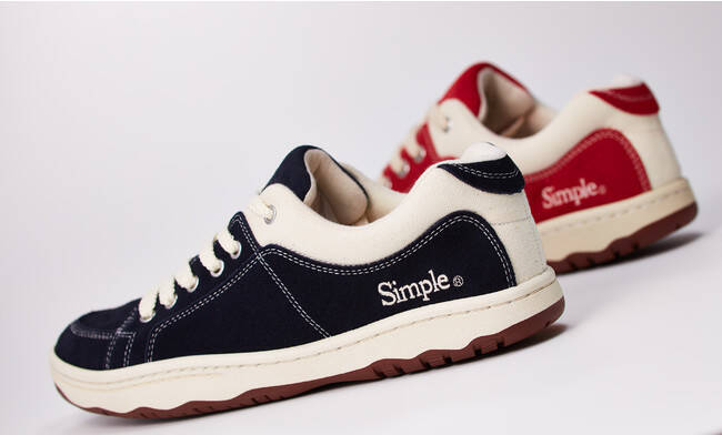 クラウドファンディングで復活したフットウエアブランド「Simple®」から復刻アイテムを販売