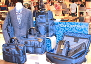 伊勢丹メンズ、トゥミ×ソフネット第2弾発売。ライニングにレオパード