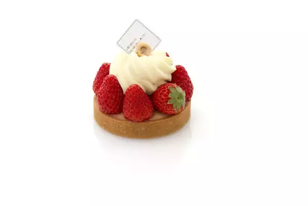 「桜やイチゴを使った春ならではの美味しさ。サダハルアオキの春スイーツが今年も登場」の画像