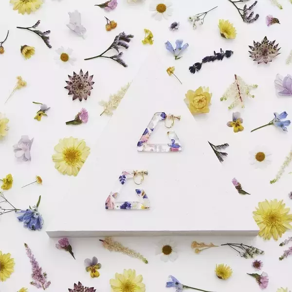 「オンワード樫山がアンリアレイジ・森永邦彦とのタッグで新ブランドをローンチ。コンセプトビジュアルには平手友梨奈が出演」の画像