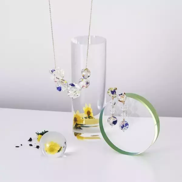 「オンワード樫山がアンリアレイジ・森永邦彦とのタッグで新ブランドをローンチ。コンセプトビジュアルには平手友梨奈が出演」の画像