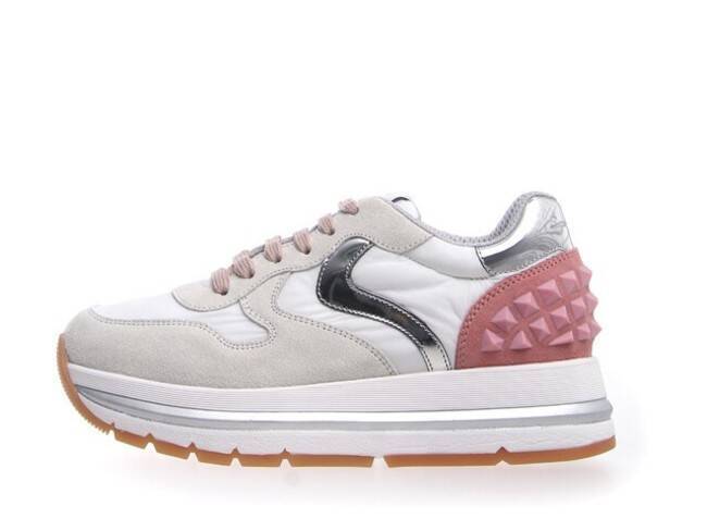 イタリア発のプレミアムスニーカーブランド「ボイル ブランシェ」が伊勢丹新宿店でポップアップストアをオープン