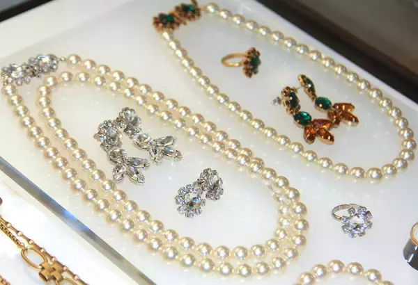 「伊勢丹新宿でアクセサリーの最旬スタイルを提案「大人コスチューム」スタート」の画像