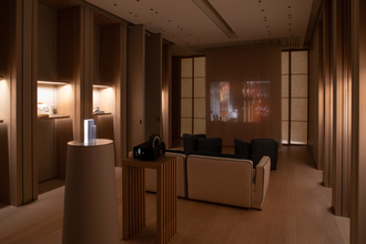 建築家・青木淳の思考に「タッチ」。ロロ・ピアーナ銀座店で『The Touch Of Architecture』展スタート
